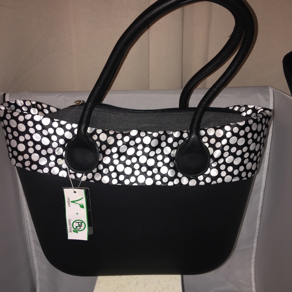 #PINUP VIBE Vegan Friendly Black and White Tote